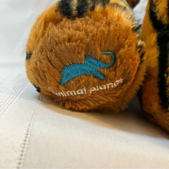 Animal Planet Plush Kids 14 inch Sitting Tiger Stuffed Animal - Picture 10 of 14